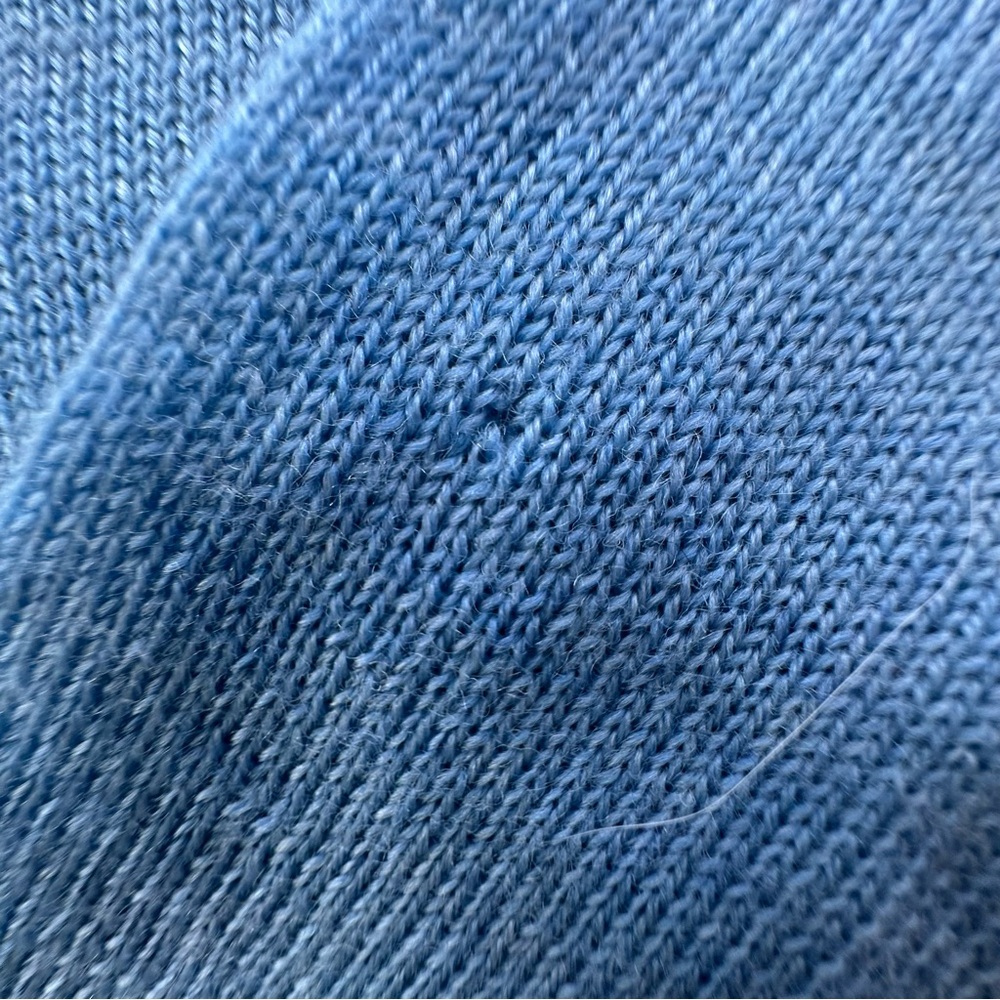 Calvin Klein Extra-Fine Merino Wool Sweater Baby Blue V-Neck NWT European Yarn L - Picture 10 of 15